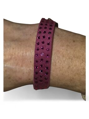 Swarovski crystal magenta wrap bracelet 7.5" wrist